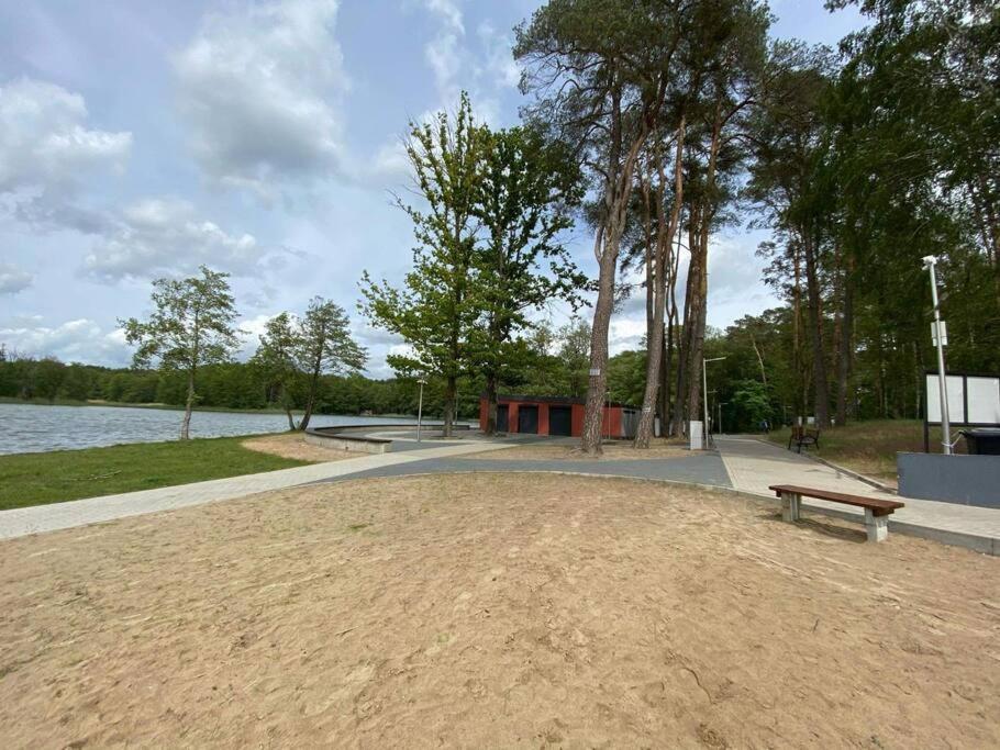 Lesna Ostoja W Centrum Puszczy Nadnoteckiej Otoczona 3 Jeziorami Miedzychod Exterior foto